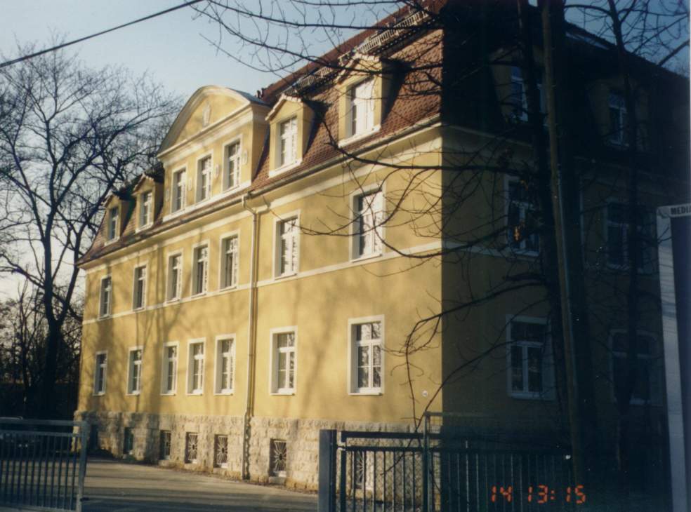 Stauffenbergallee 81
